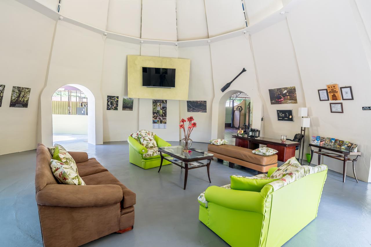 Kayak Lodge Damas Exteriér fotografie