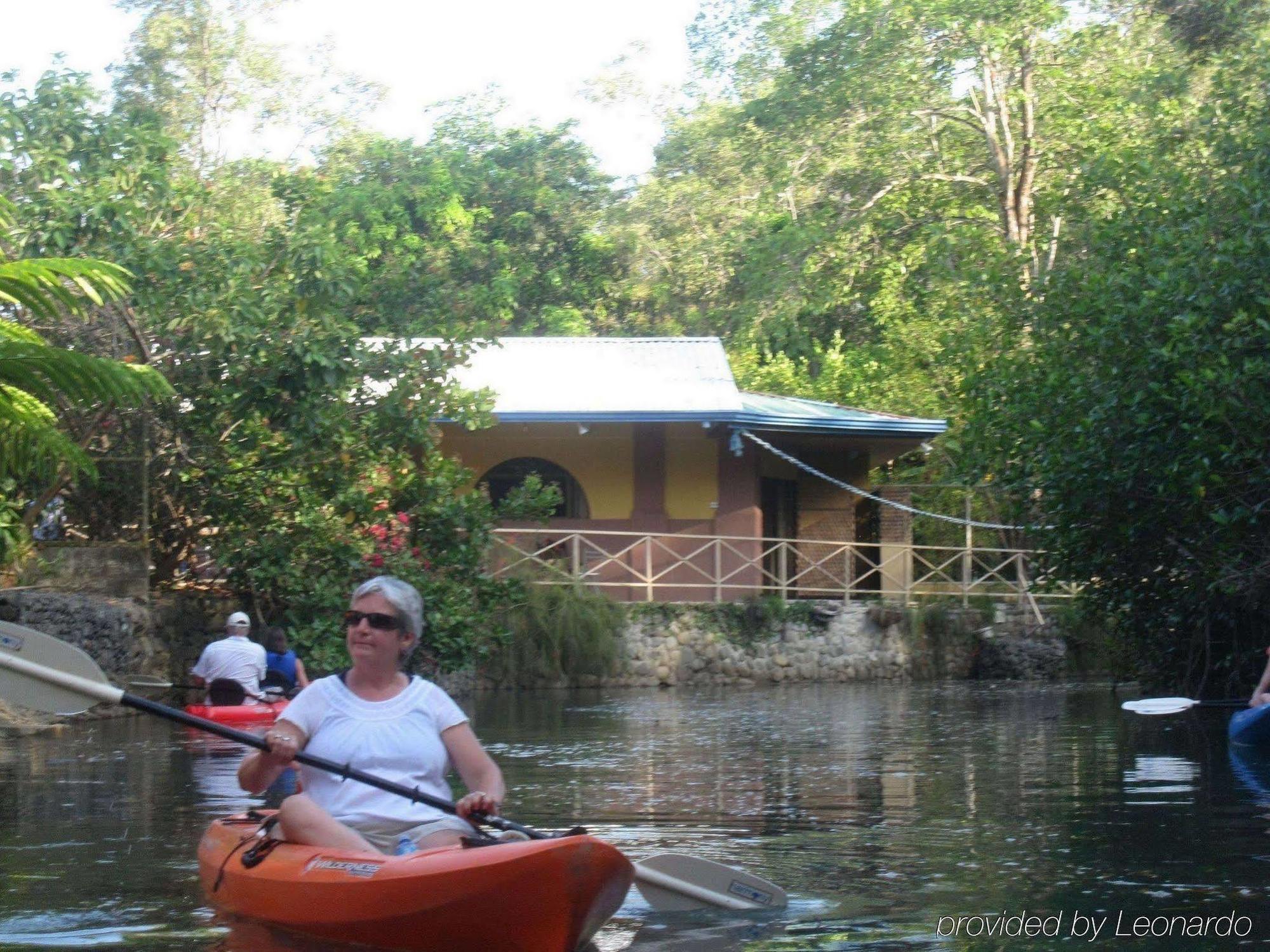 Kayak Lodge Damas Exteriér fotografie